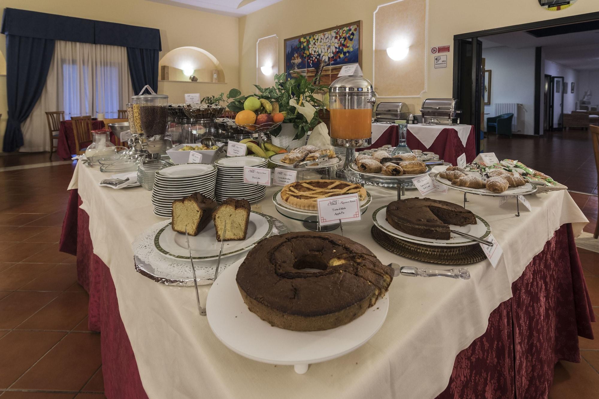 Hotel Villa Del Cardinale Norma المظهر الخارجي الصورة