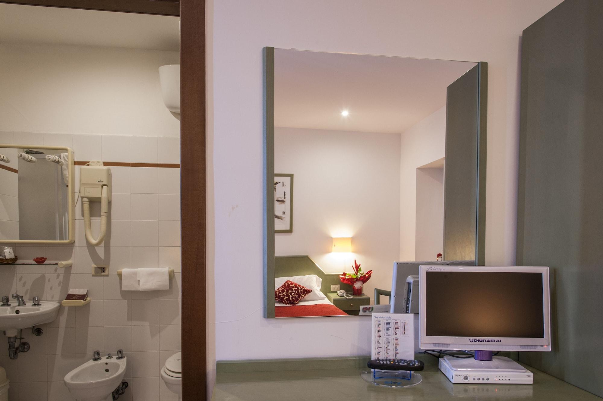 Hotel Villa Del Cardinale Norma المظهر الخارجي الصورة
