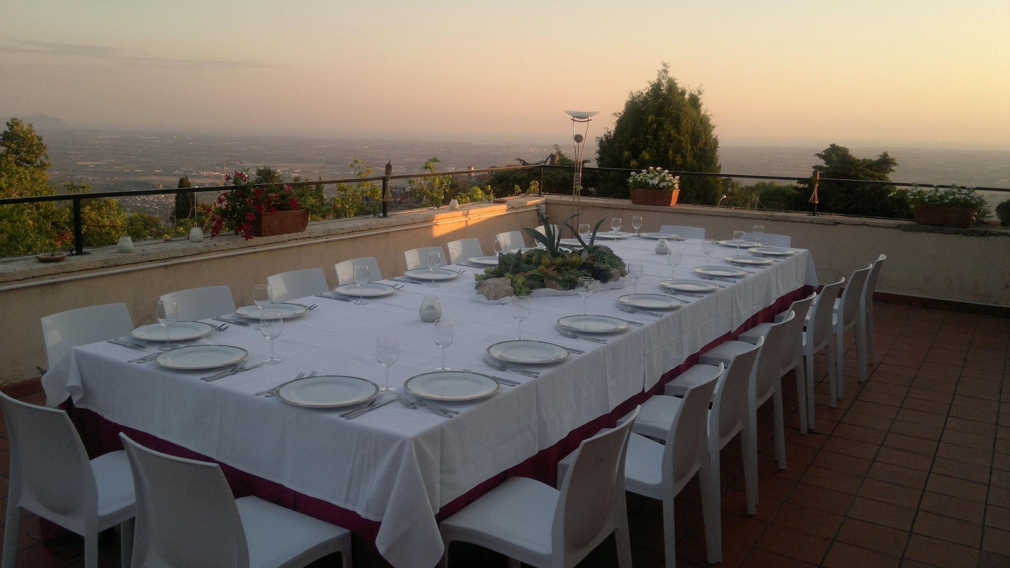 Hotel Villa Del Cardinale Norma المظهر الخارجي الصورة