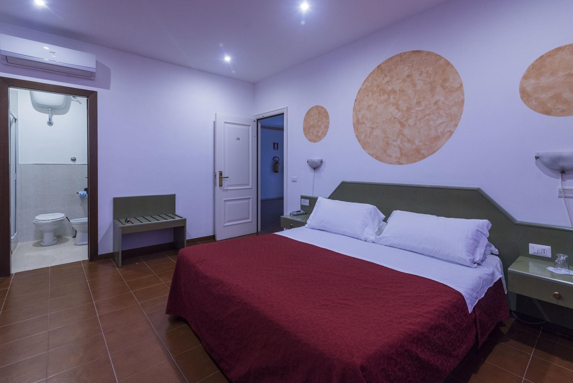 Hotel Villa Del Cardinale Norma المظهر الخارجي الصورة