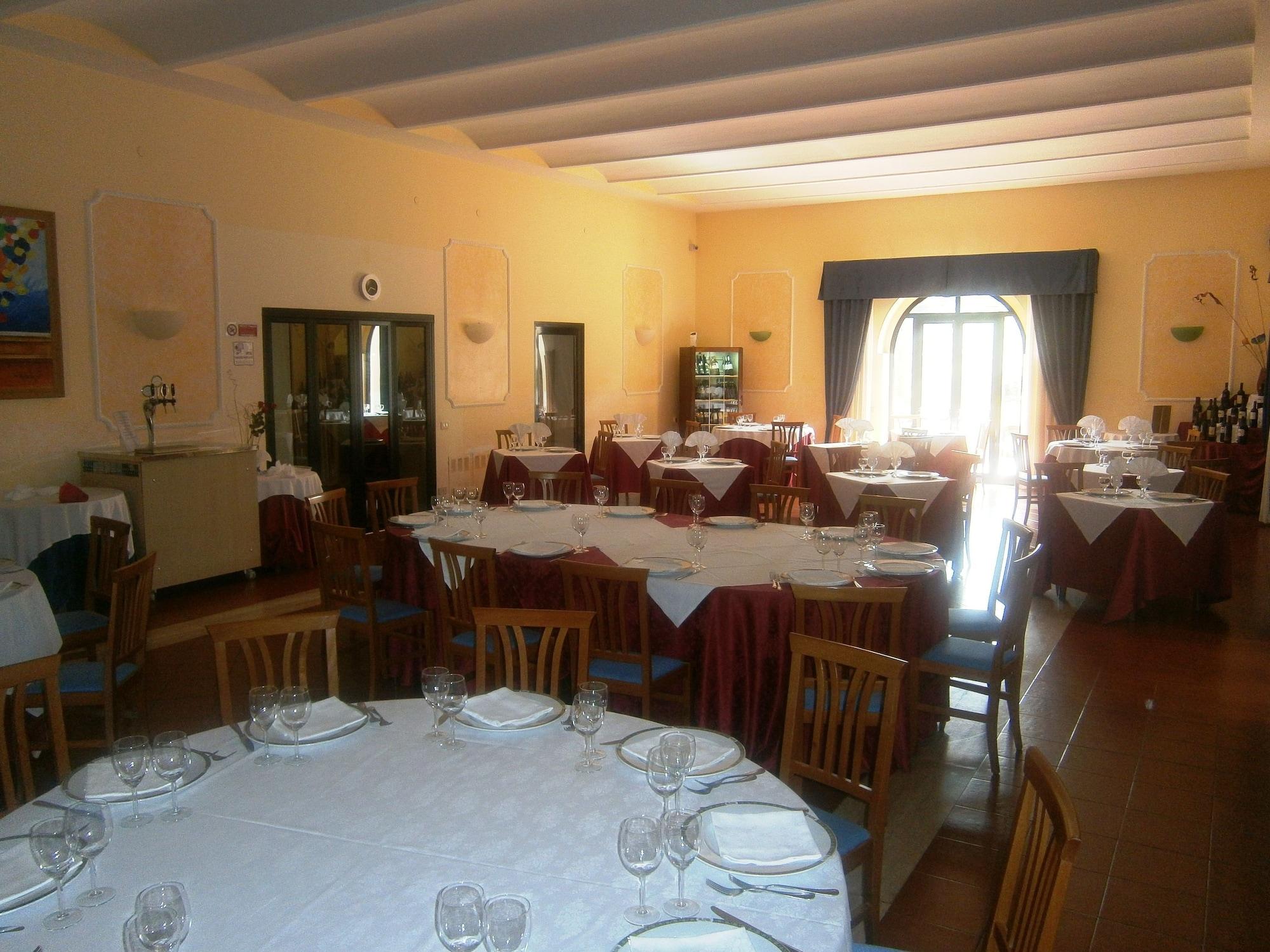 Hotel Villa Del Cardinale Norma المظهر الخارجي الصورة