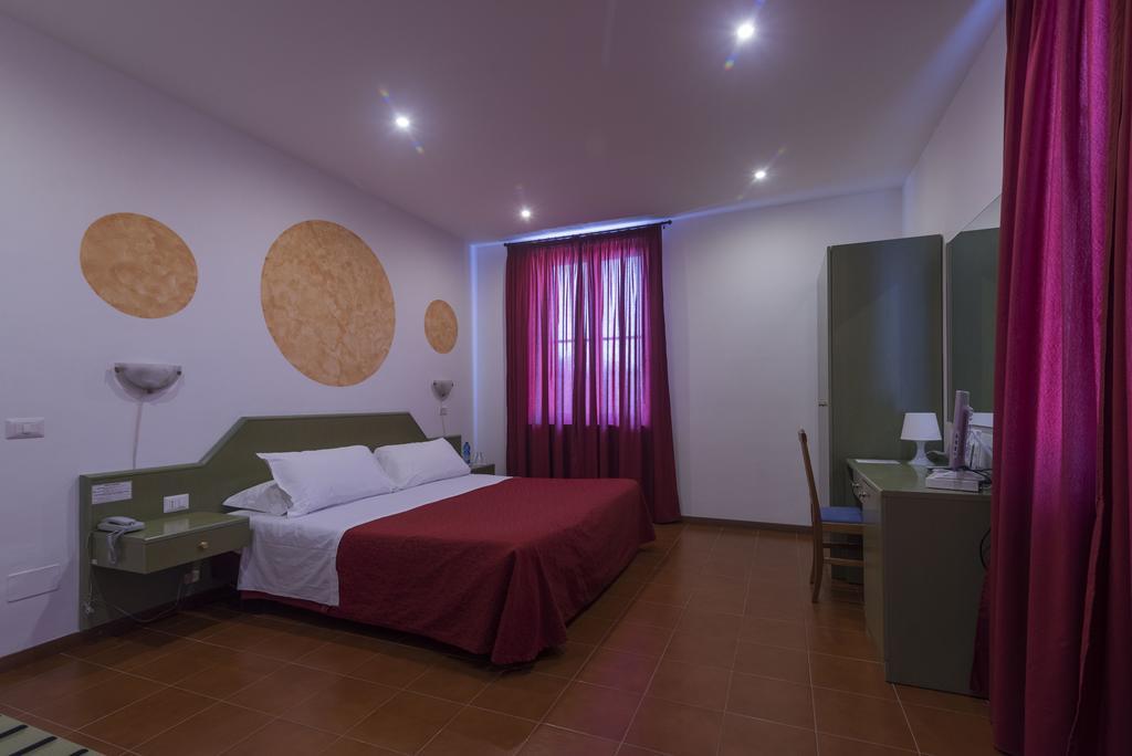 Hotel Villa Del Cardinale Norma المظهر الخارجي الصورة