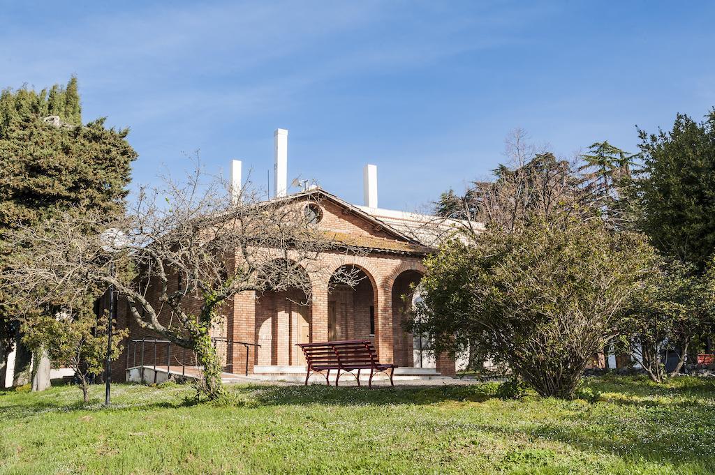 Hotel Villa Del Cardinale Norma المظهر الخارجي الصورة